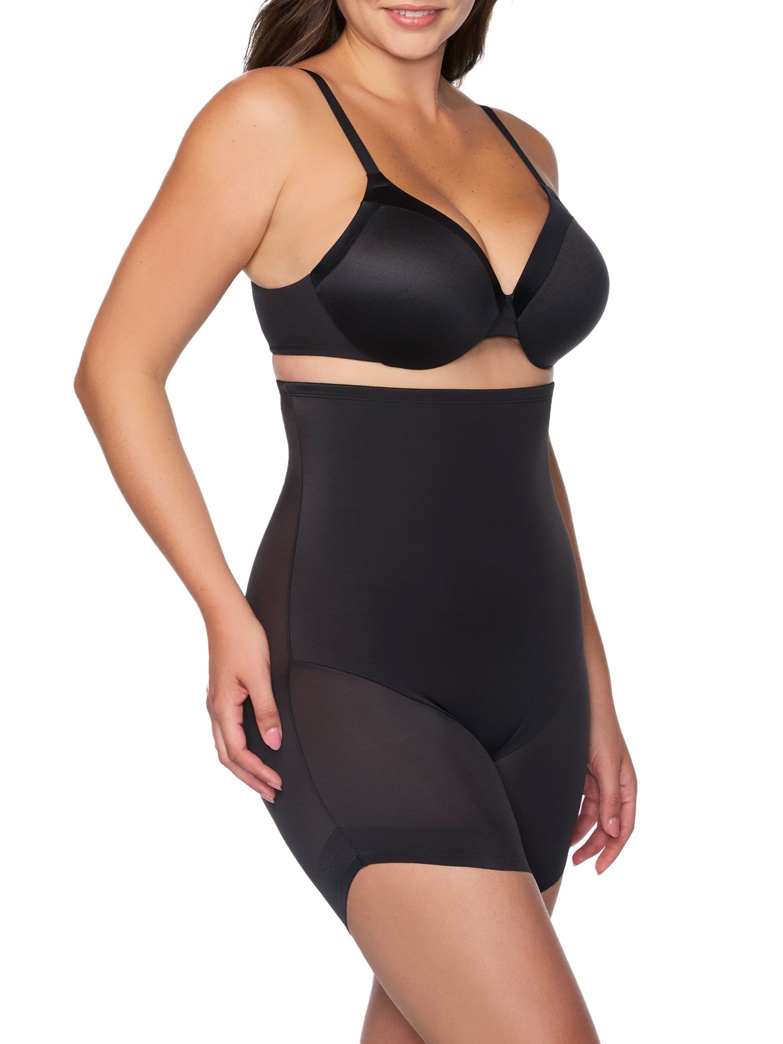 Pantalón corto moldeador de cintura alta con borde elevado y dobladillo inclinado